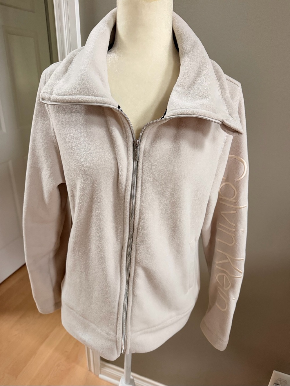 Calvin Klein Women’s Ivory Full-Zip Fleece Jacket - Logo Sleeve - Cozy